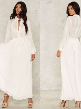 NWT Nasty Gal Ivory Button-Neck Maxi Dress